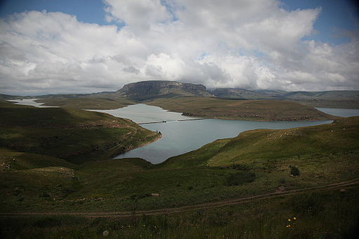  Discover the 25 biggest dams in South Africa by water volume, their locations, uses, and unique features. Essential for travelers and researchers. 