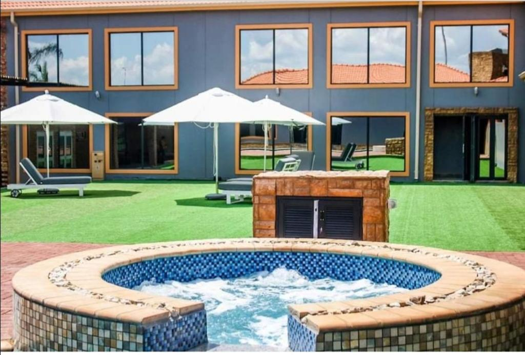 Explore hotels in Soshanguve: luxury to budget stays near Pretoria—book your perfect Gauteng getaway now today.